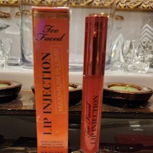 Too Faced Lip Injection Maximum Plump Creamsicle Tickle